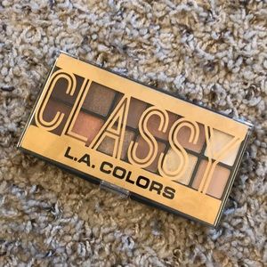 LA Colors - Classy Eyeshadow Palette - NEW